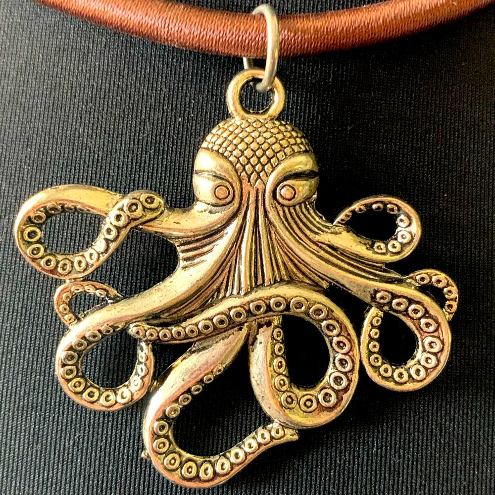 Necklace octopus choker
